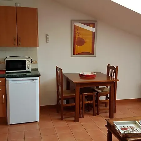 Сasa de vacaciones El Sauce. A 2,5 Km De Cuenca Capital Nohales